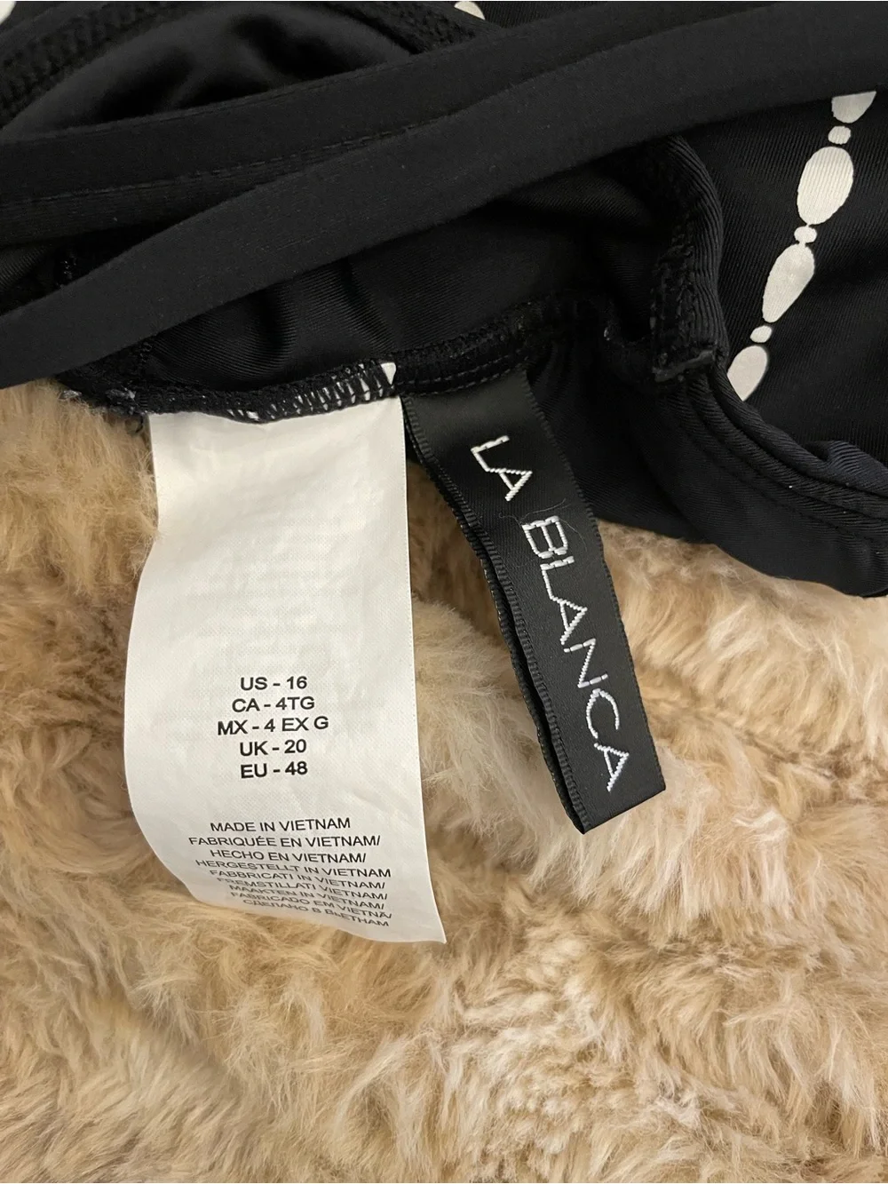 La Blanca City Lights Tankini Swimsuit Top in Black and White Size 16 Like New! - Picture 7 of 14
